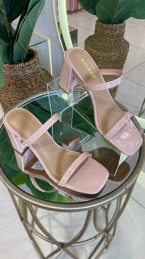 219 Sandalia tiritas con tacón bajo KICKBACK-15