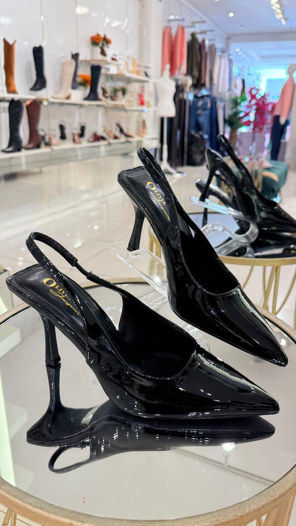 180 Zapatilla charol negro-nude