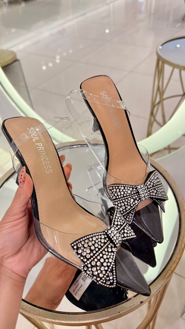 15 Zapatilla GRISELDA pedrería con moño negra